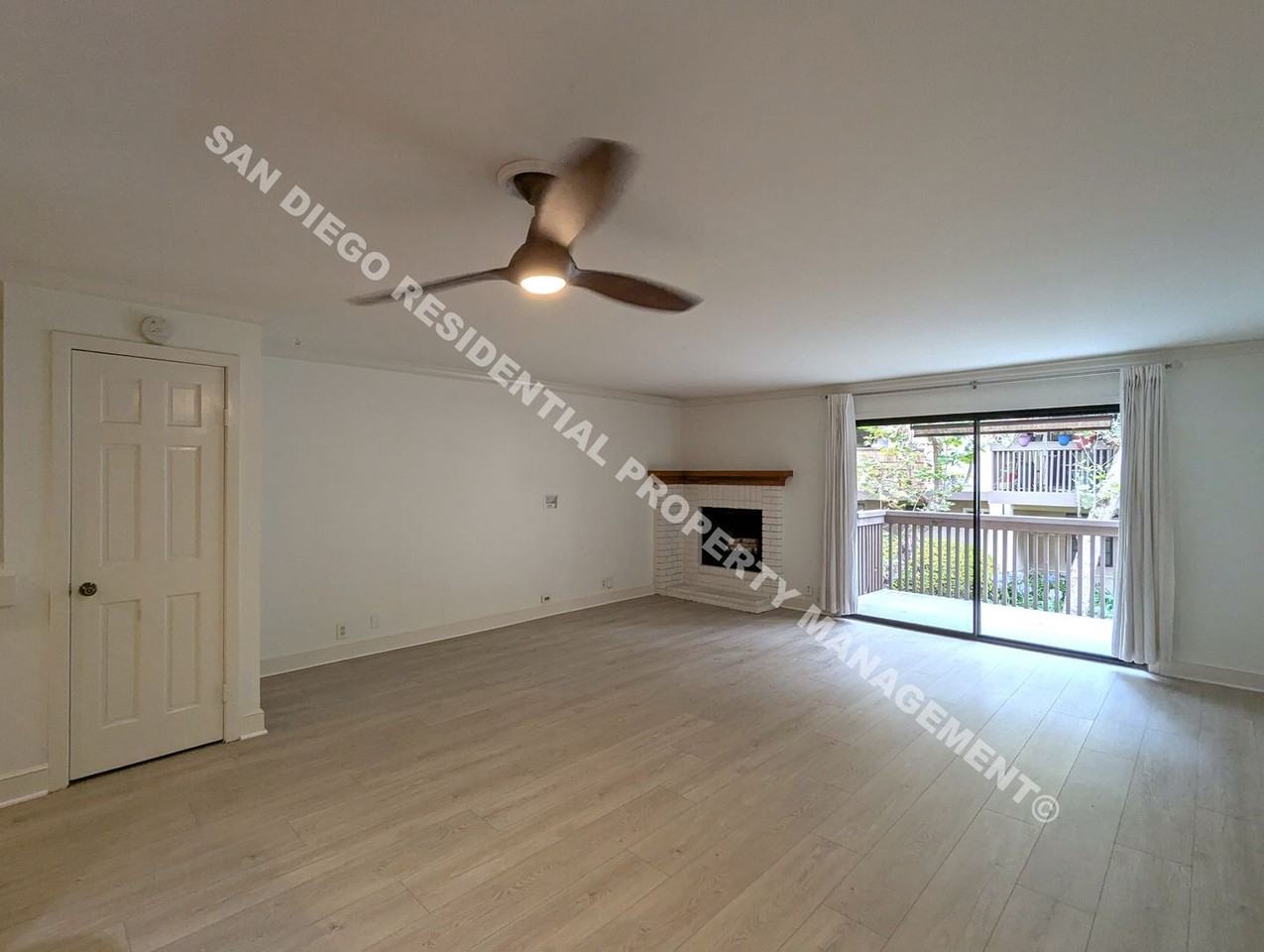 8850 Villa La Jolla Dr #204 - Photo 4 of 26