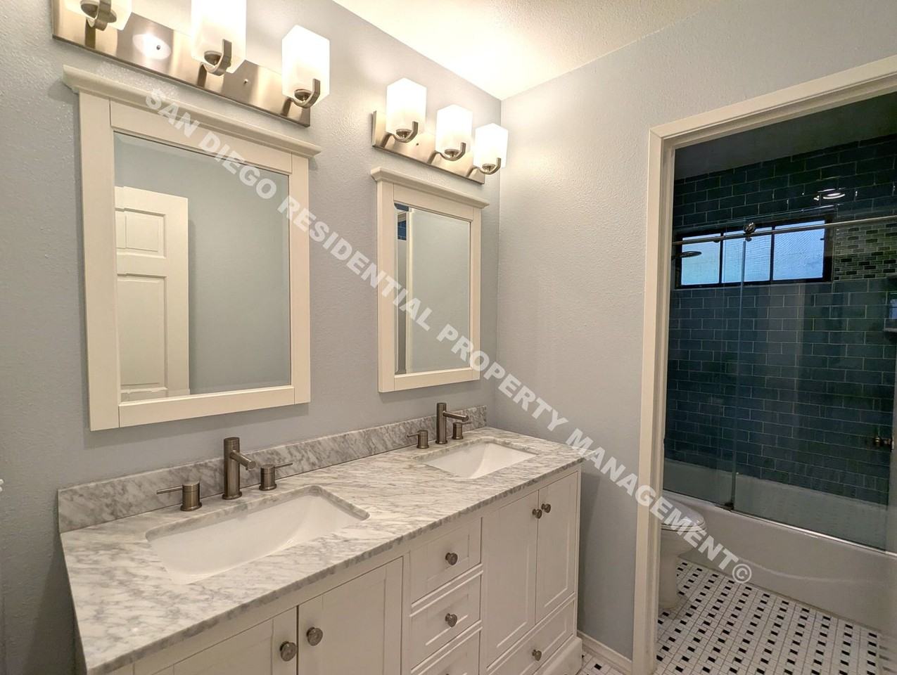 8850 Villa La Jolla Dr #204 - Photo 5 of 26