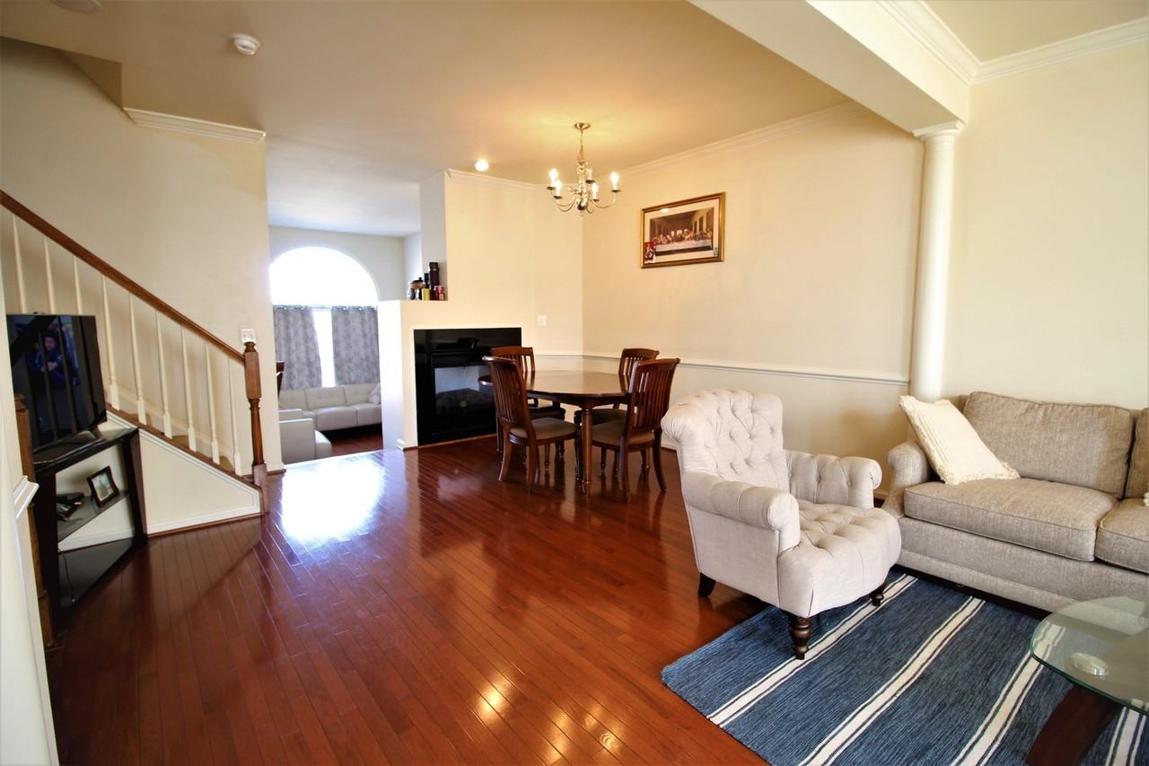 2432 Battery Hill Cir - Photo 3 of 21