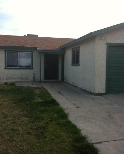 2221 Juniper St - Photo 3 of 31
