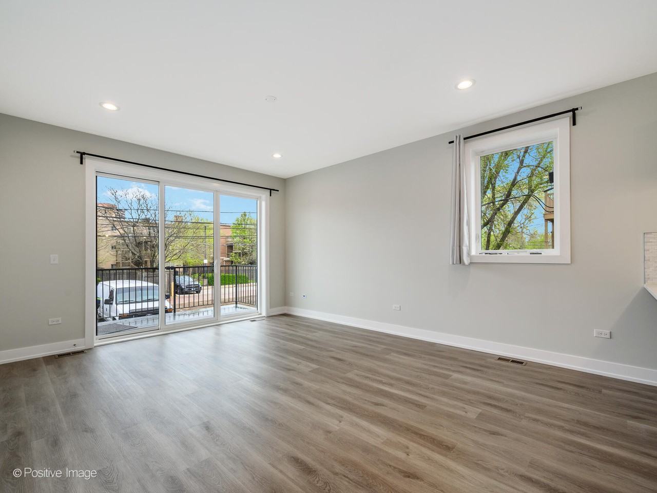 3950 South Indiana Avenue - Photo 2 of 50