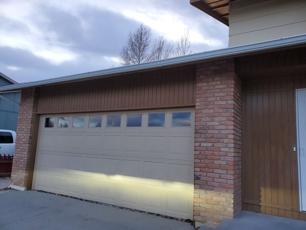 826 N 12th St E - Photo 2 of 29