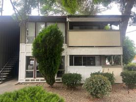 2 Bedroom walking distance to Chico State! - Photo 1 of 1