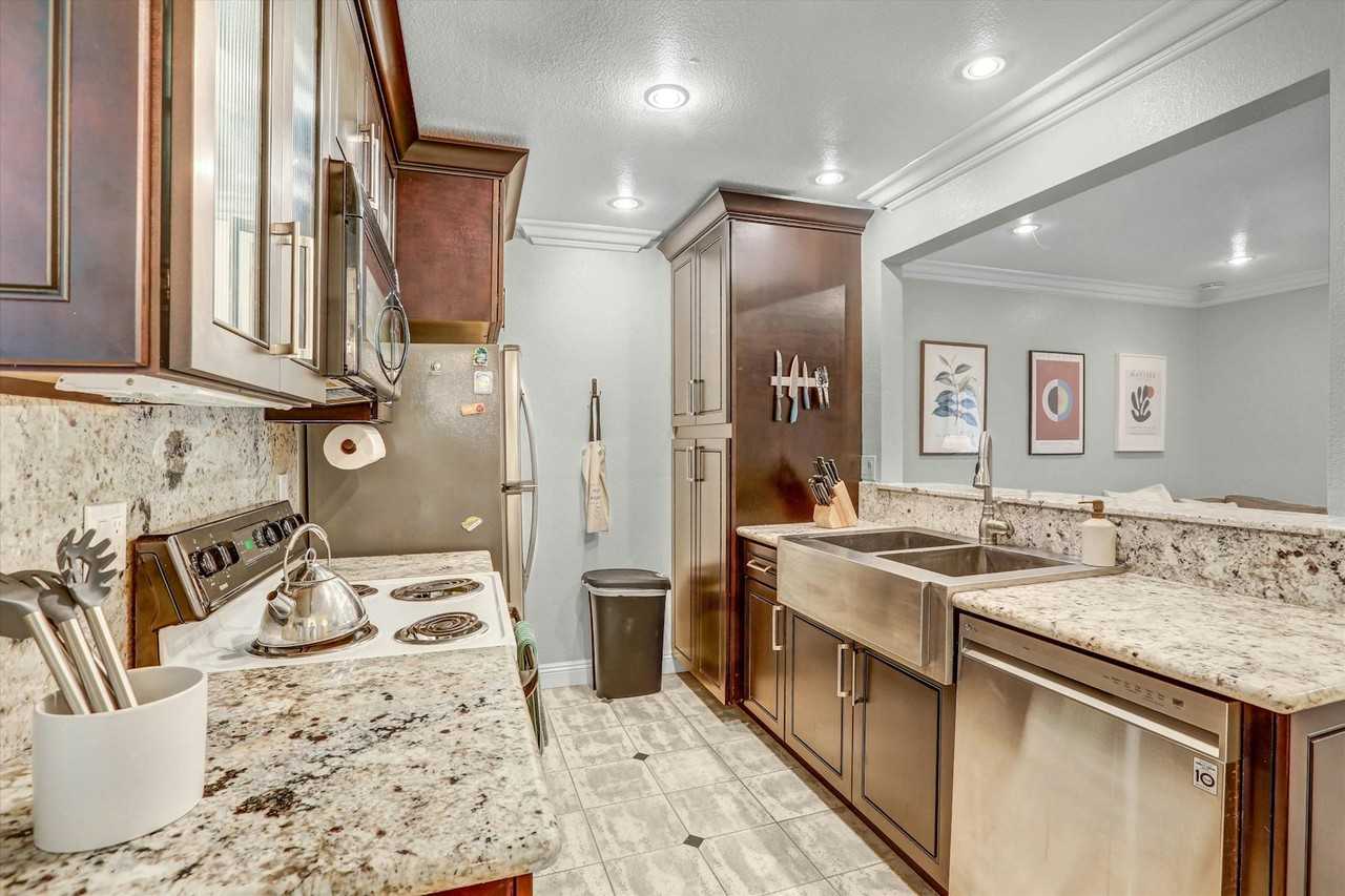 3788 Grim Avenue, Unit 1 - Photo 3 of 9