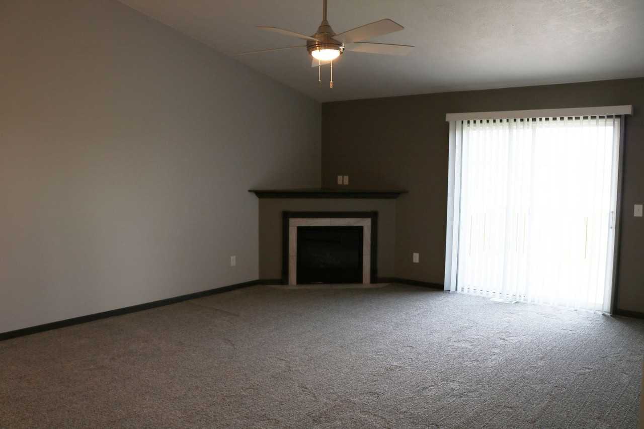 3616 South Outfield Circle - Photo 4 of 12