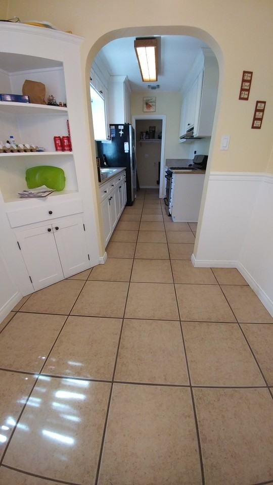 2545 Carmona Avenue - Photo 6 of 26