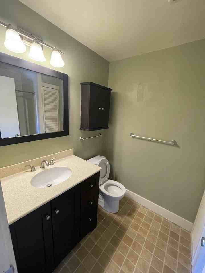 109 1/2 East 6th Street, Unit 6 - Photo 7 of 10