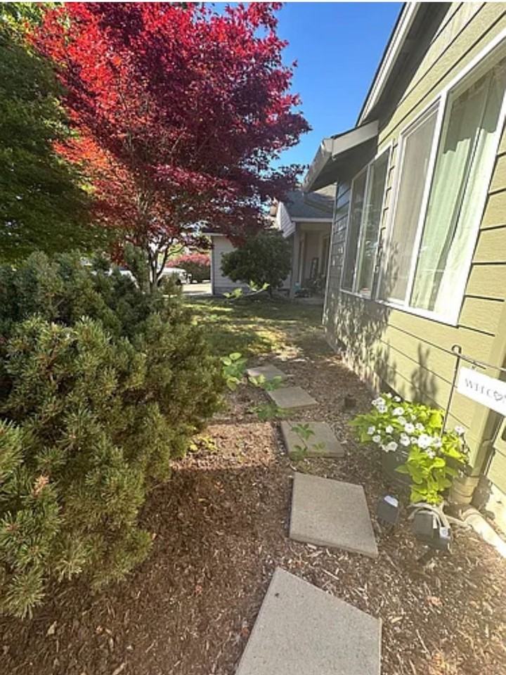 2520 Mount Vernon St Se - Photo 2 of 18