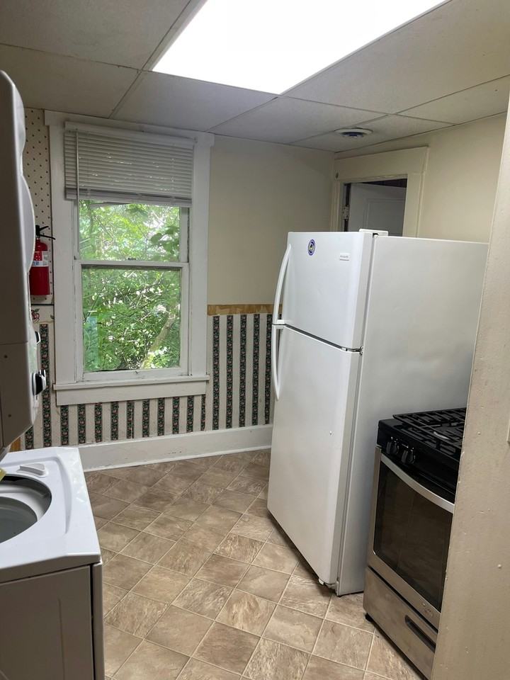 1101 College Avenue - Photo 4 of 6