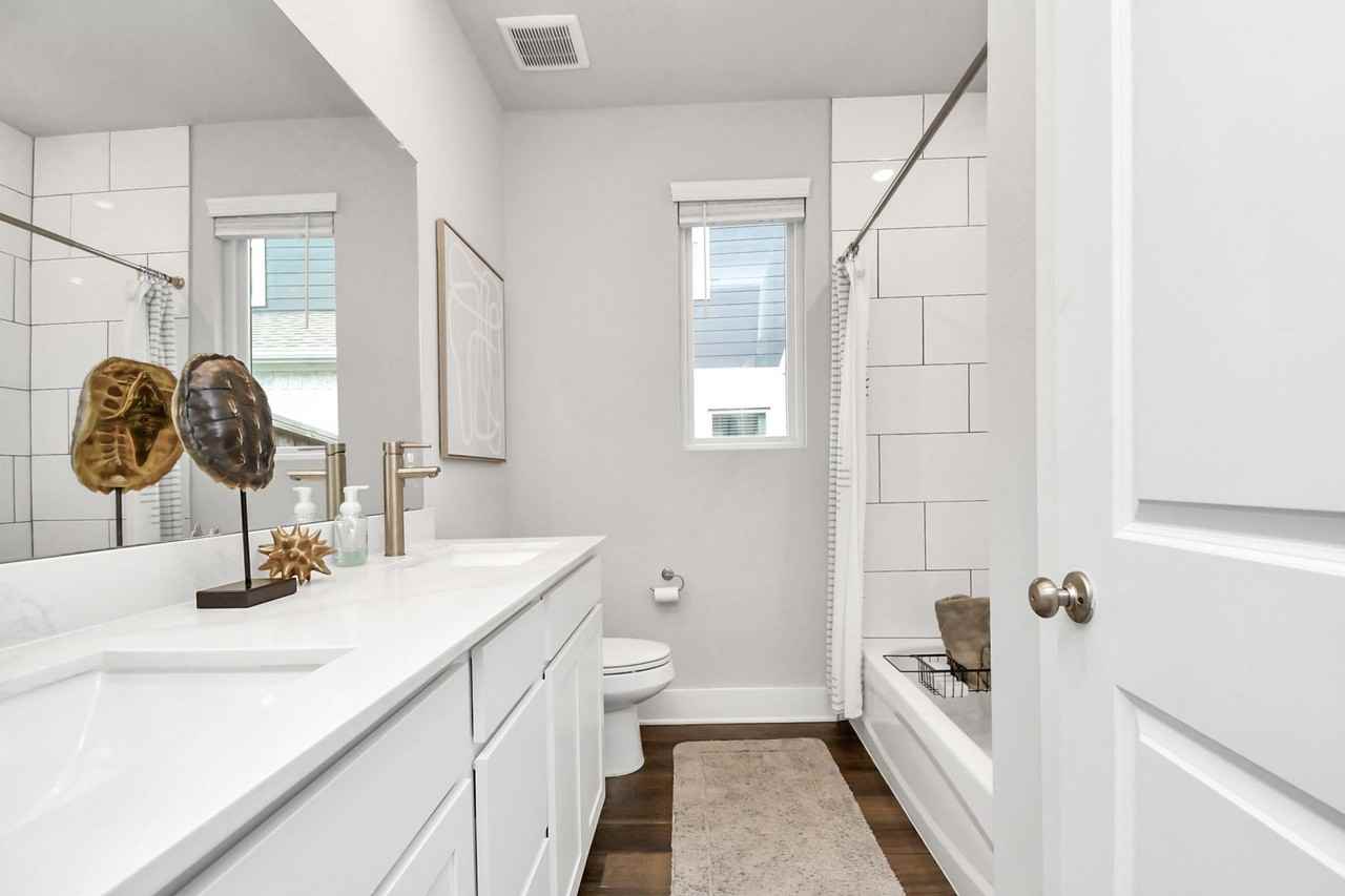 10519 Moon Valley Ln - Photo 7 of 50