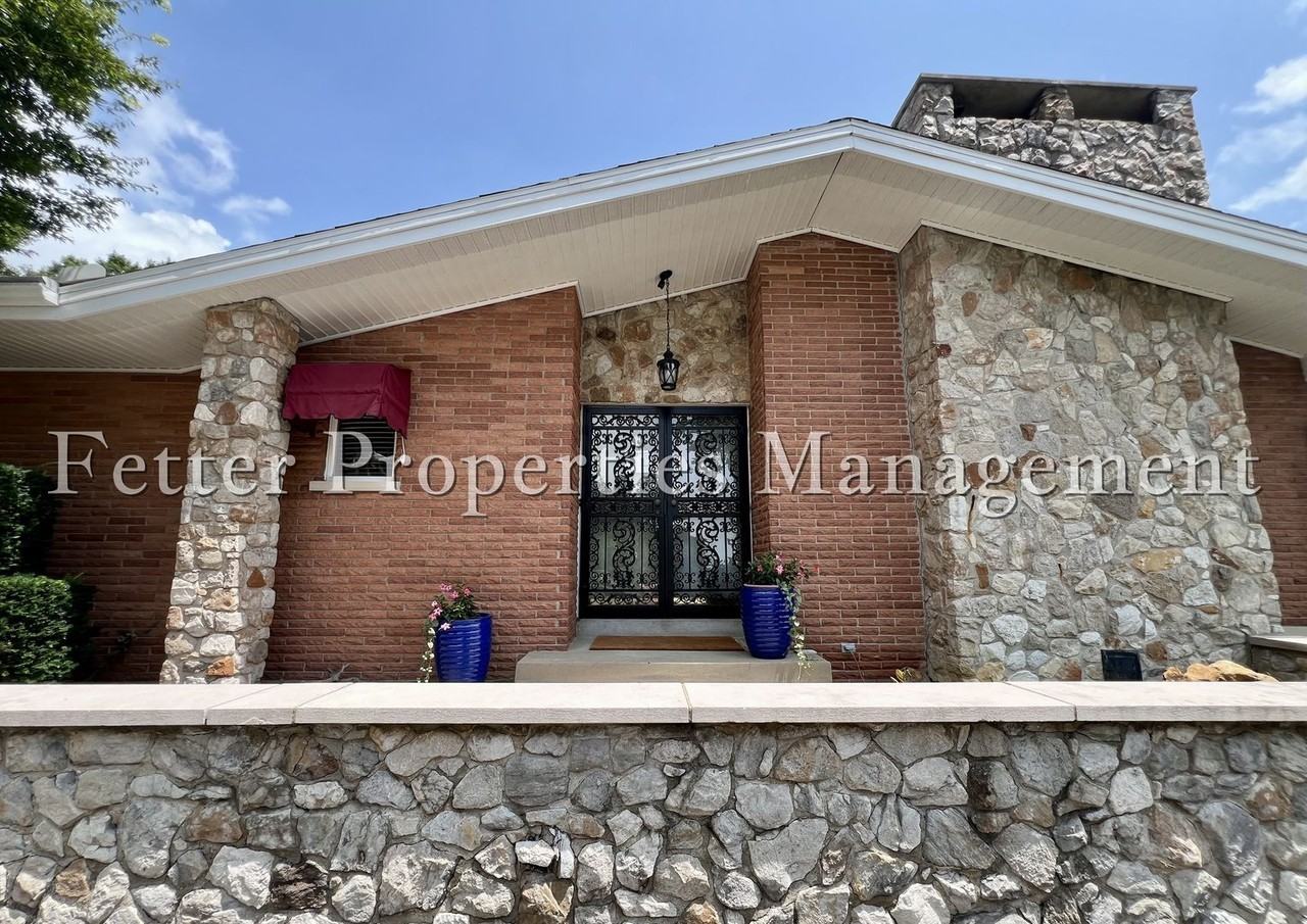 400 French Island Trl - Photo 3 of 40