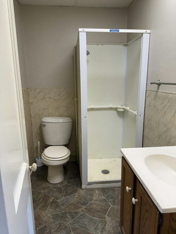 218 East Erie Street, Unit 2 - Photo 6 of 7