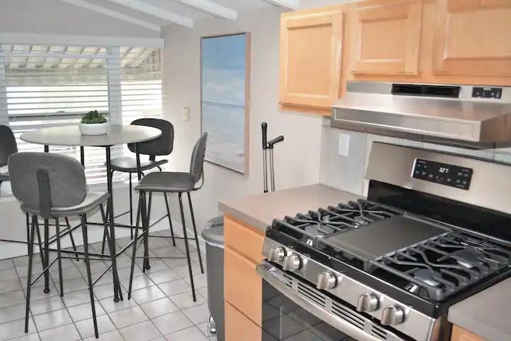 440 Olive Street, Unit 440 - Photo 2 of 9