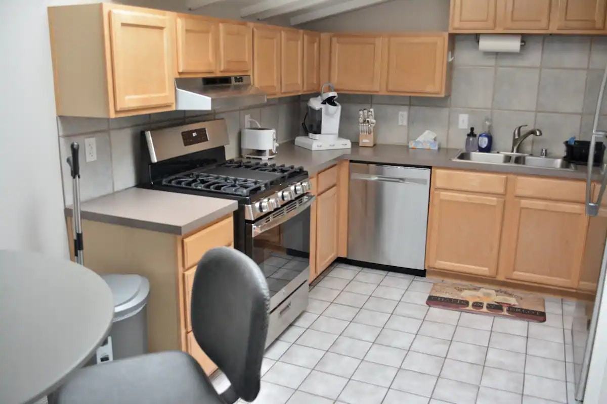 440 Olive Street, Unit 440 - Photo 3 of 9