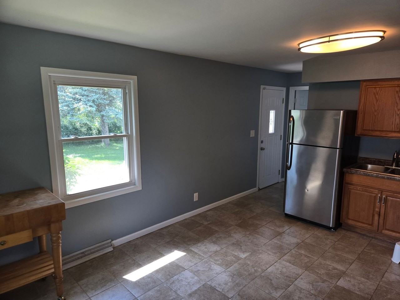 1032 Bonnie Brae Ln - Photo 3 of 11