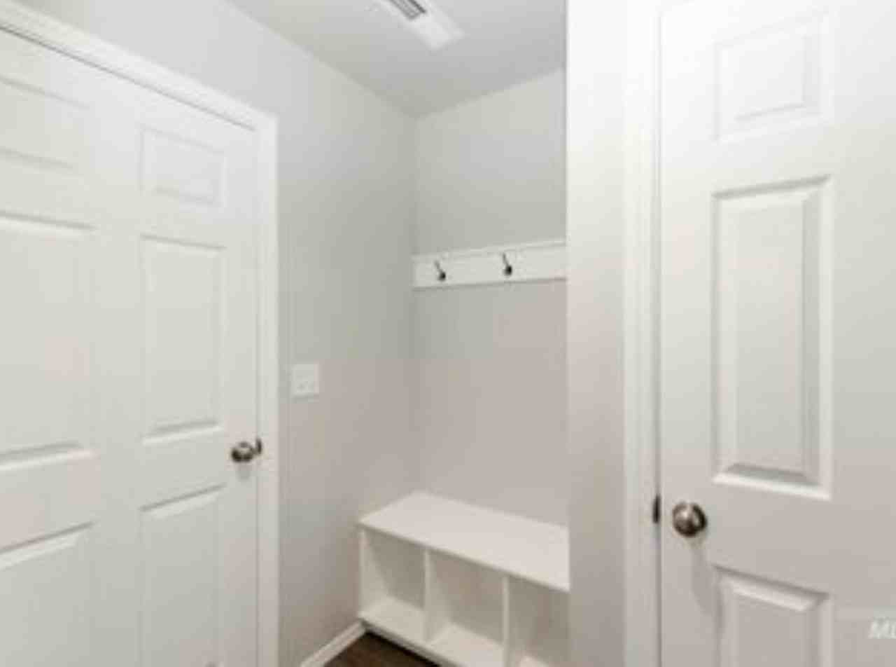 672 South Blackfoot ave., Emmett, ID 83617, Unit Alpine - Photo 3 of 5