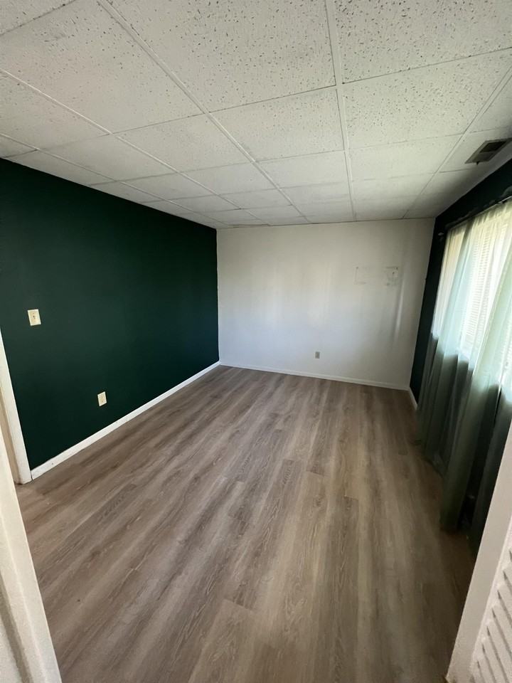 Union East - Photo 6 of 9