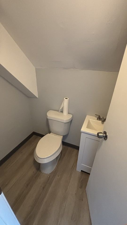 2997 E 130th St, Unit 3 - Photo 2 of 13