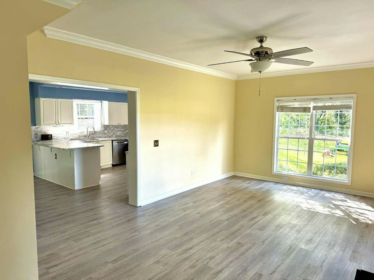 170 Blue Ln - Photo 6 of 20