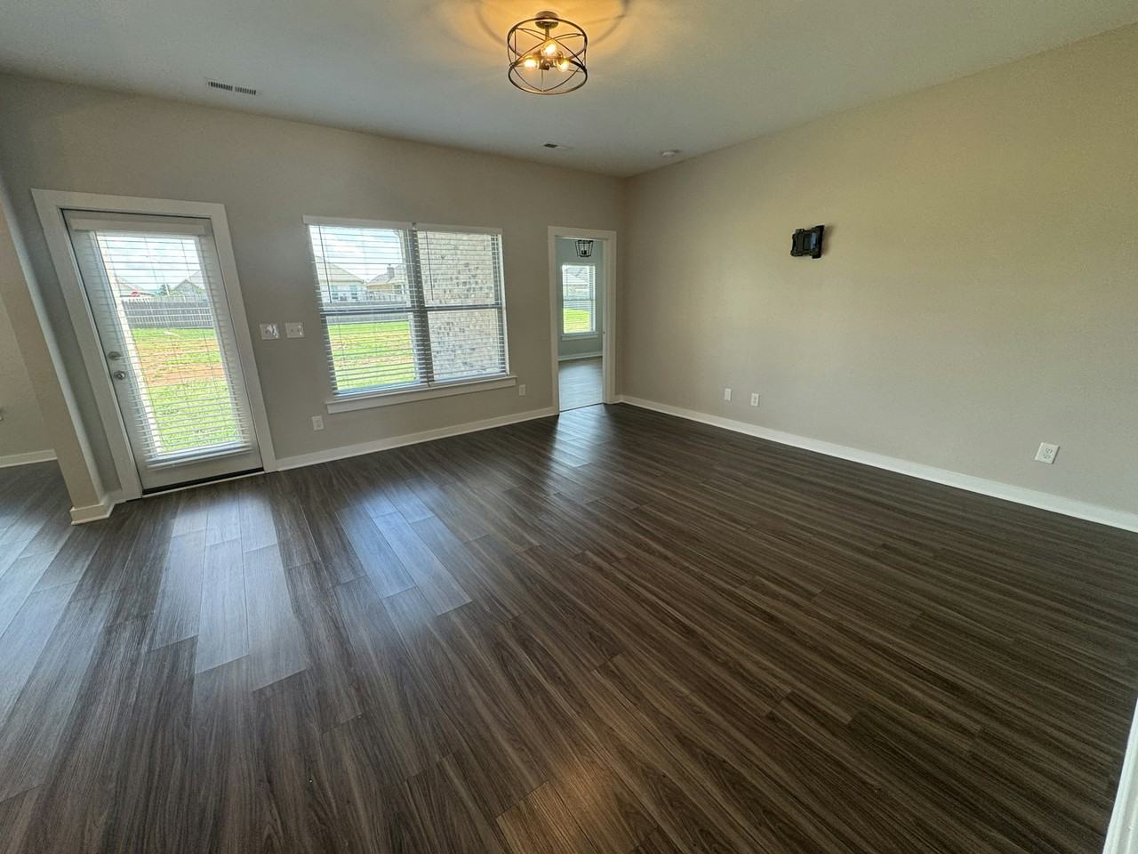 200 John Harold Dr - Photo 3 of 20