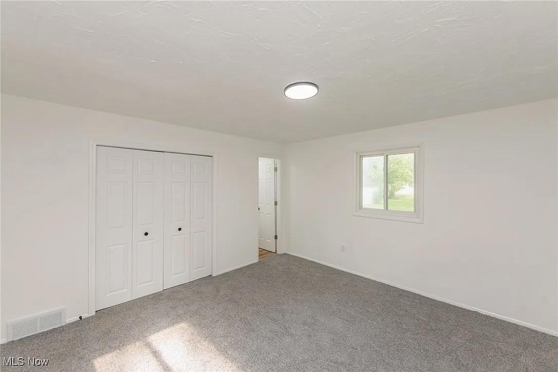 1730 West 20th Street - Photo 3 of 7