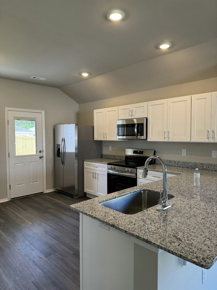 2554 E War Eagle Rd - Photo 3 of 12