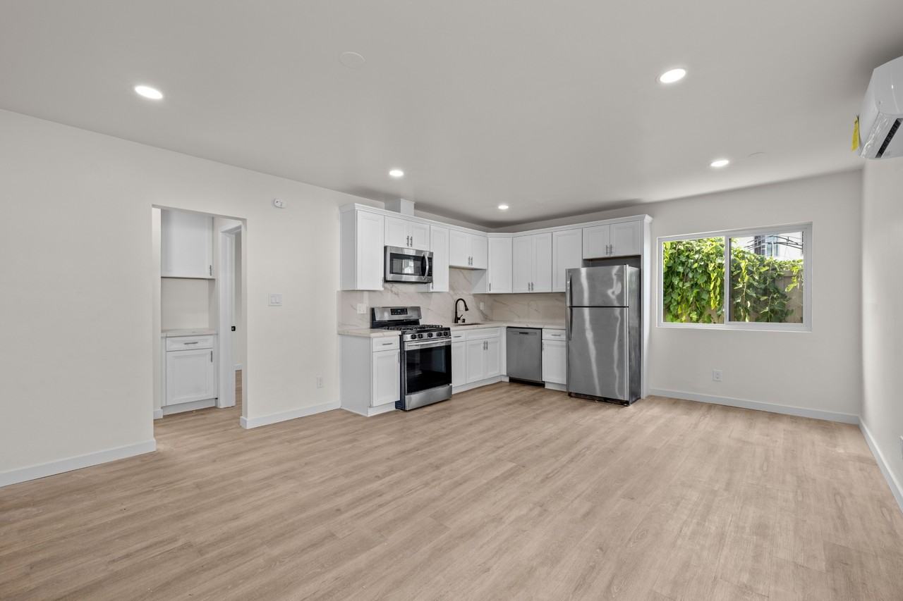 4471-73 Louisiana Street - Photo 2 of 9