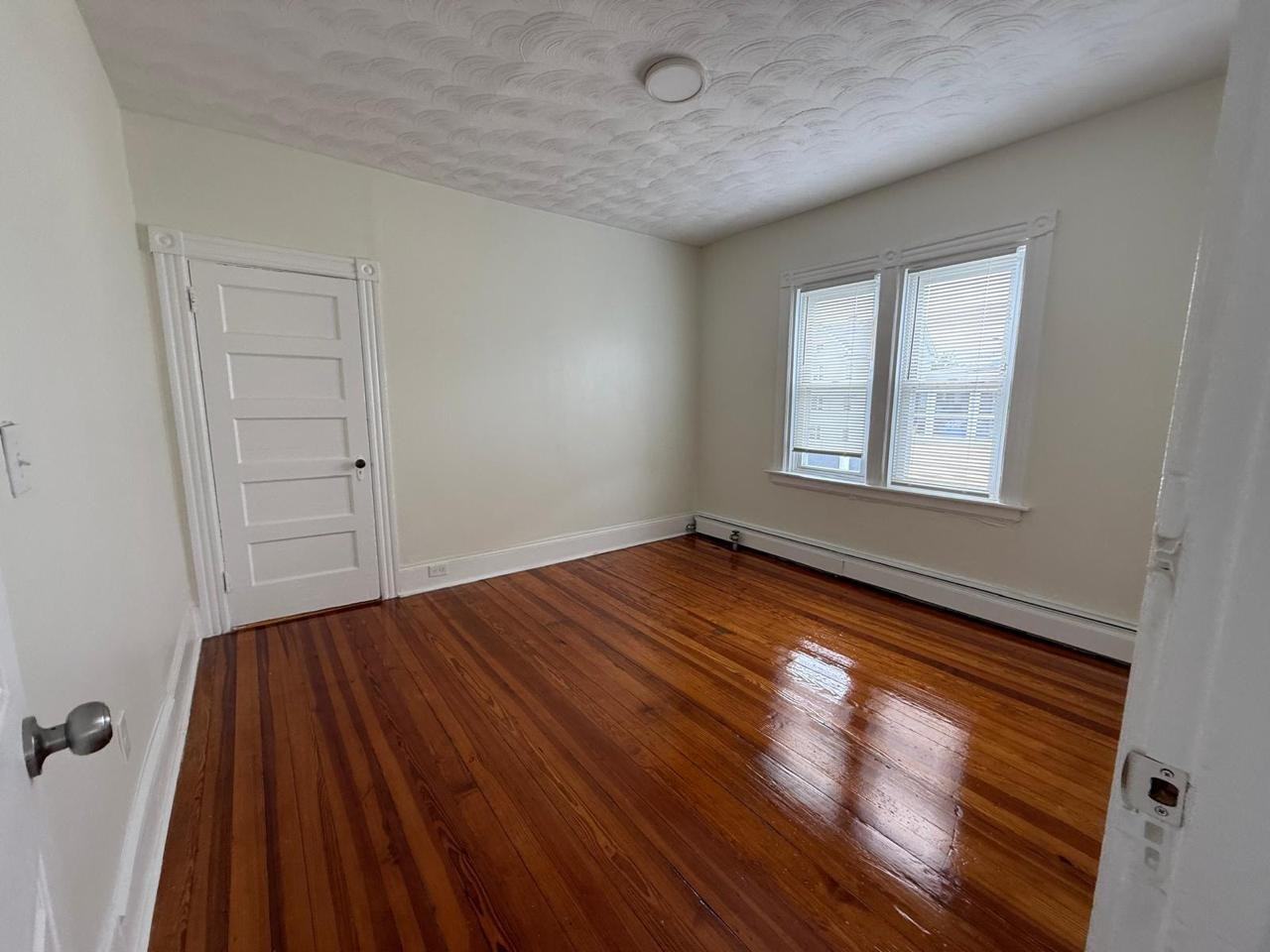 140 Indiana Avenue - Photo 3 of 10