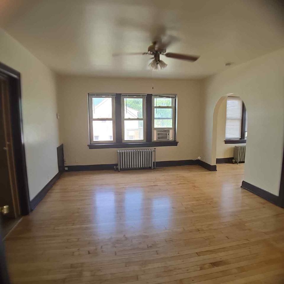 5300-5304 West Greenfield Avenue - Photo 2 of 7