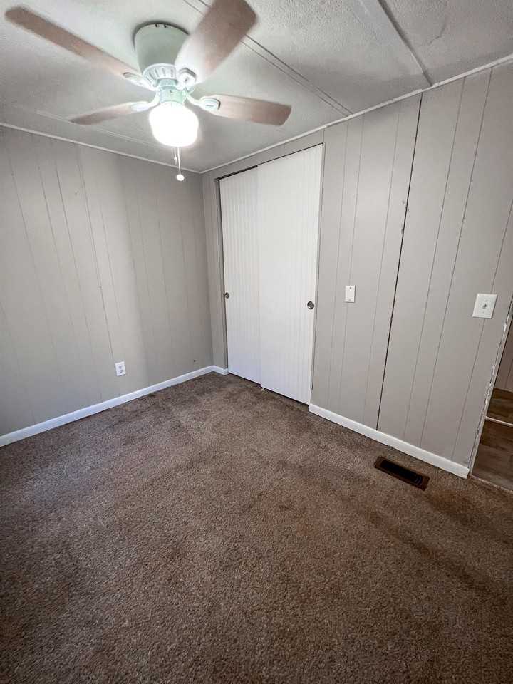 Laurent - Photo 6 of 13