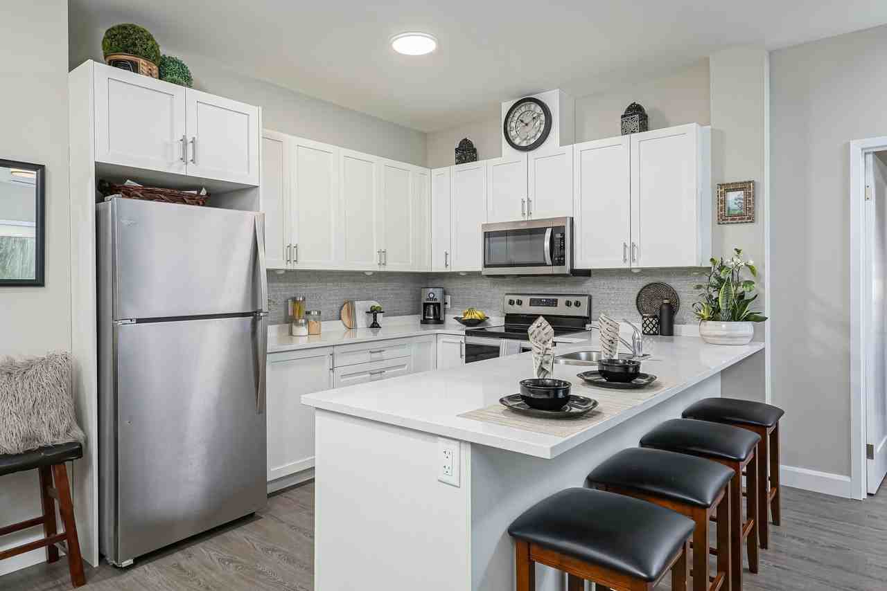 417 Peel St - Photo 6 of 12