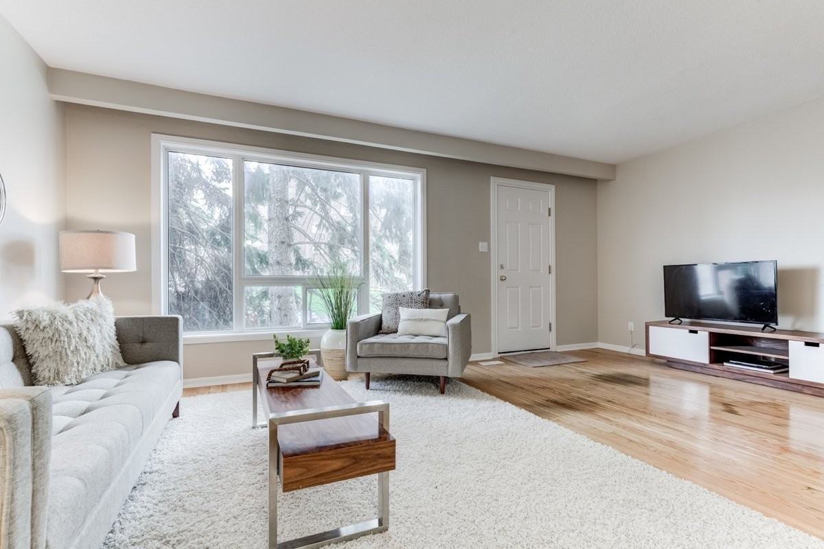 86 Gilder Drive - Photo 2 of 10