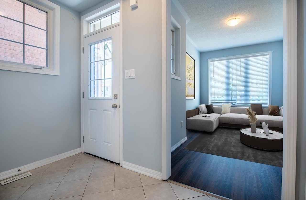 318 Gleave Terr - Photo 3 of 18