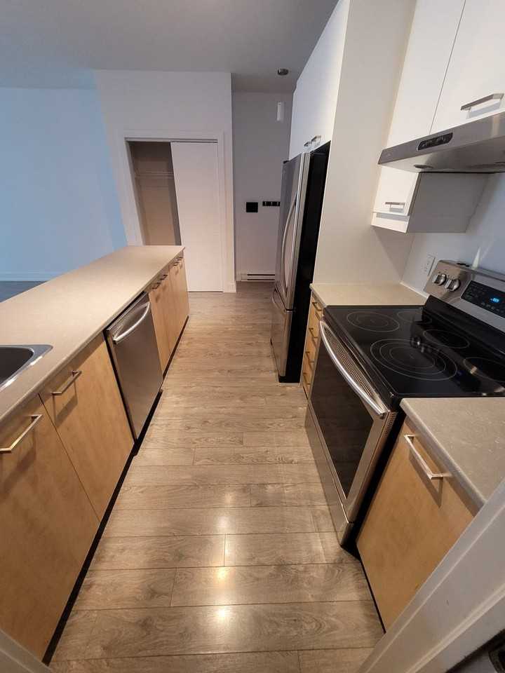 Rue Centre - Photo 2 of 10