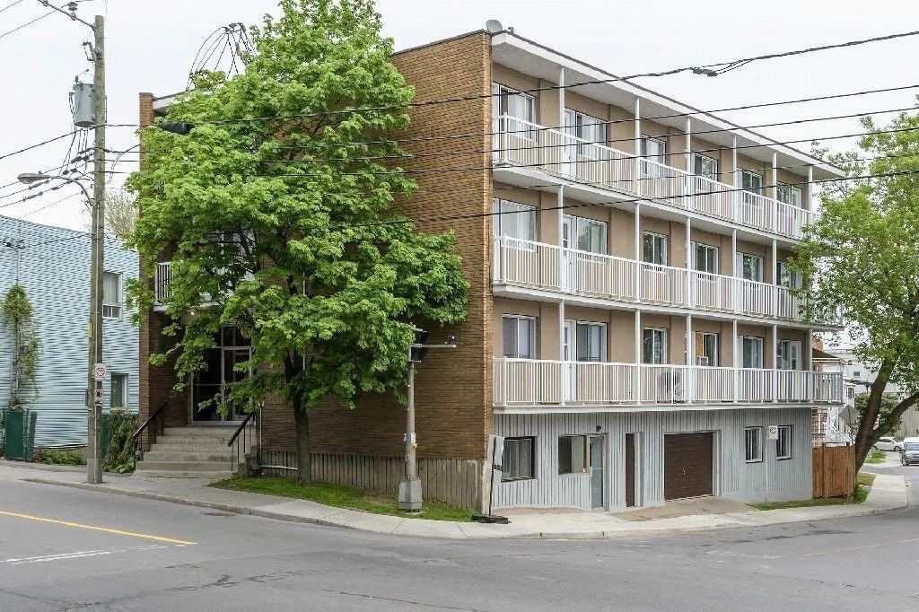 132 Rue Montréal - Photo 2 of 2