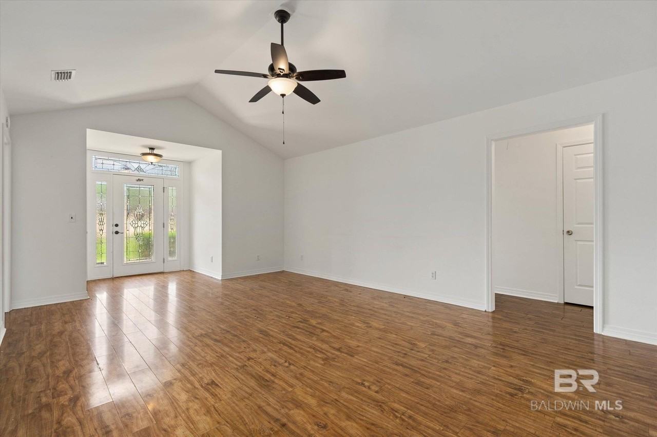 15982 Pecan View Dr - Photo 5 of 21