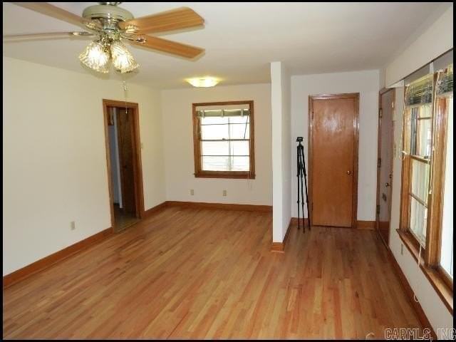 5212 Lynch Dr - Photo 5 of 18