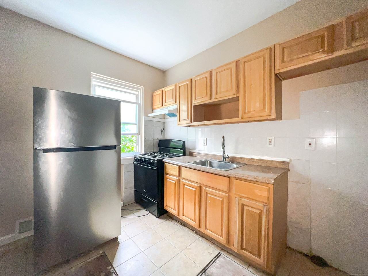 45 Ridge Ave #2FL - Photo 2 of 11