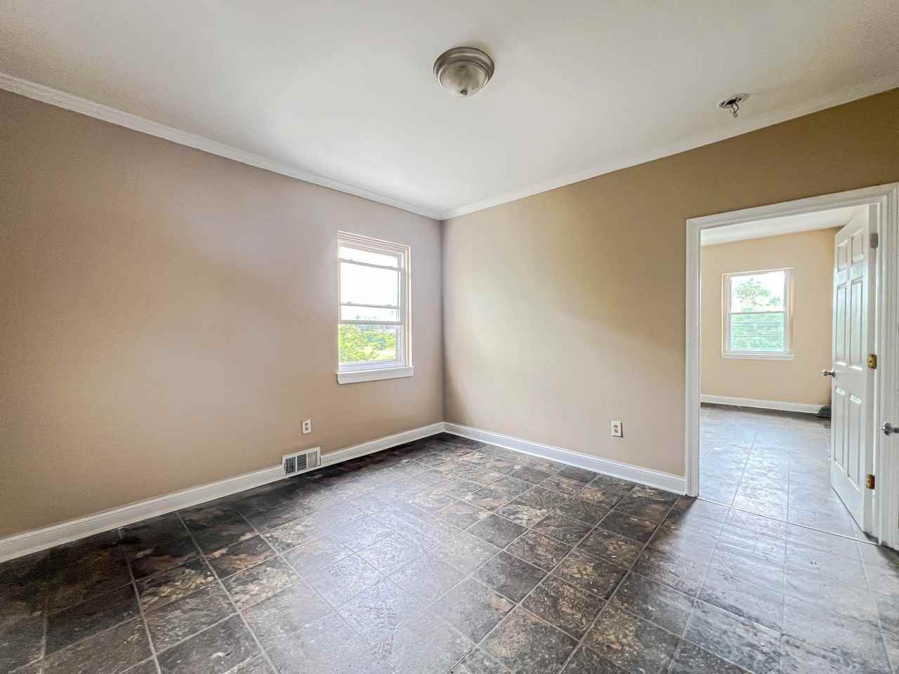 45 Ridge Ave #2FL - Photo 3 of 11