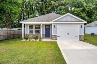 3158 Chestnut St - Photo 1 of 1