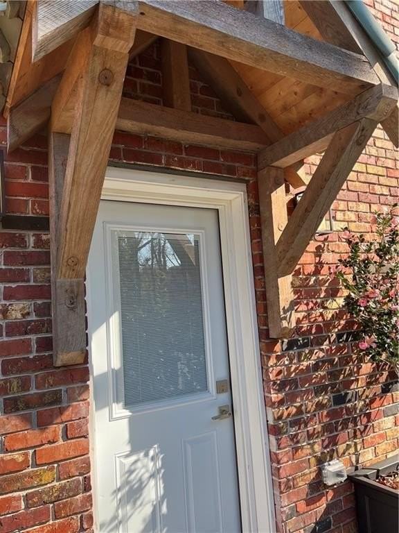 2523 Sharondale Dr Ne #B - Photo 6 of 34