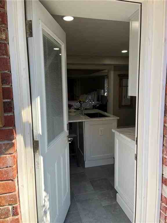 2523 Sharondale Dr Ne #B - Photo 7 of 34