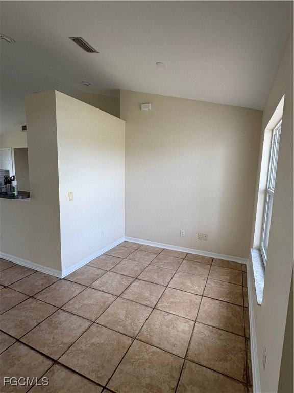 1635 Sw 32nd Ter - Photo 5 of 15