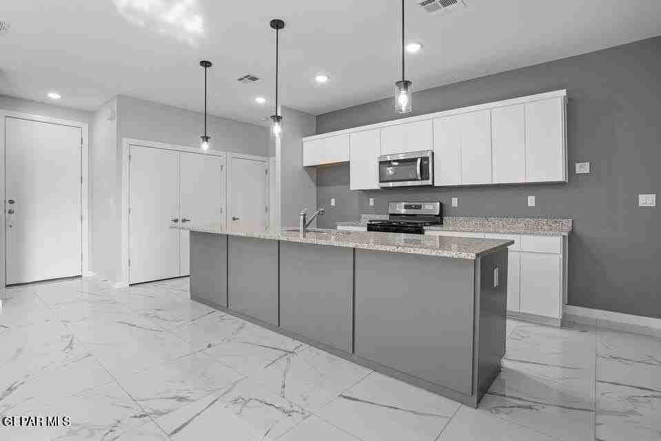 11498 Summer Dr Unit B #B - Photo 4 of 25