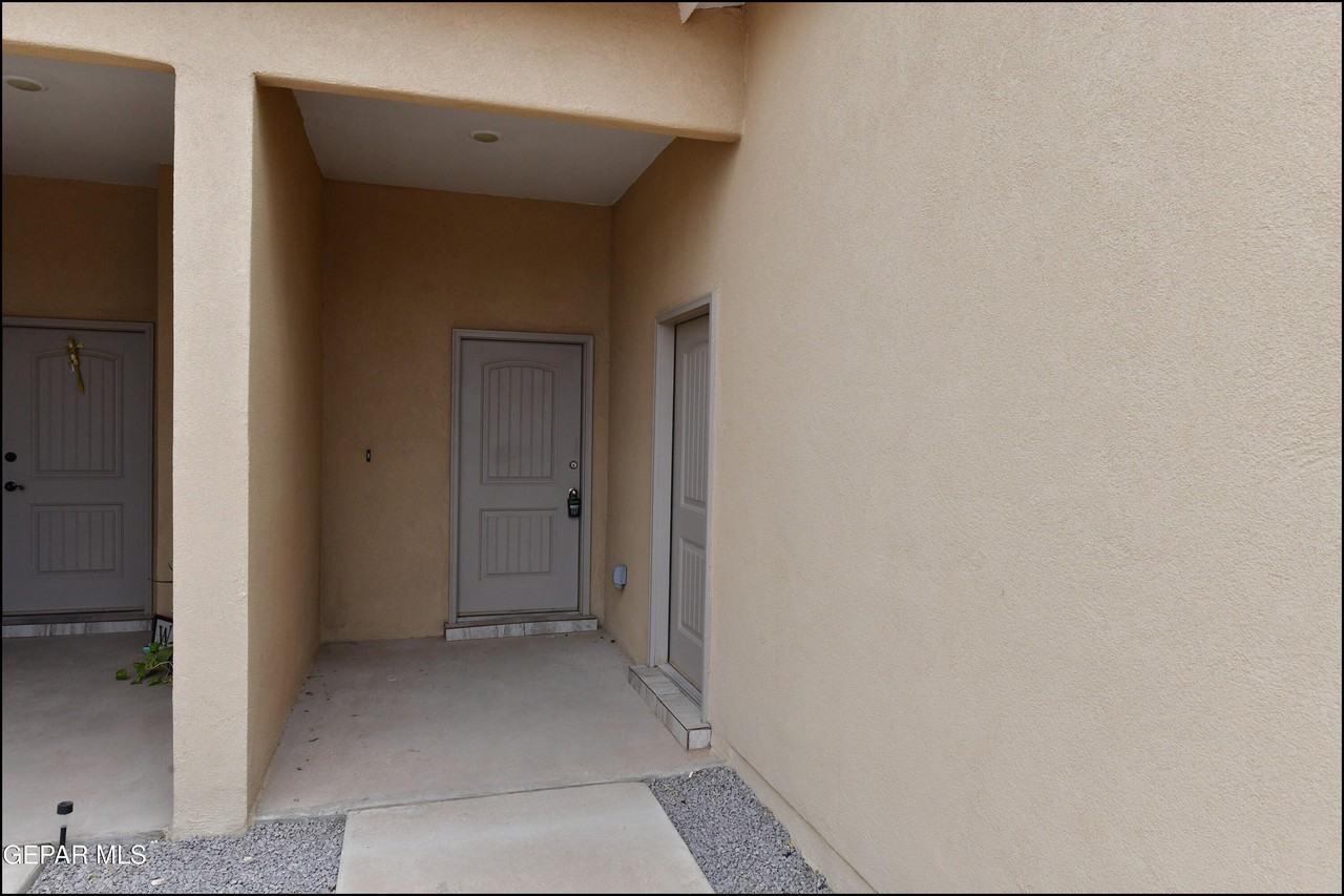 808 Hc Gilbert Minjares Drive #B - Photo 5 of 41