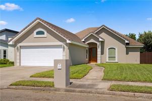 featured image of 2512 Calle Madrid St