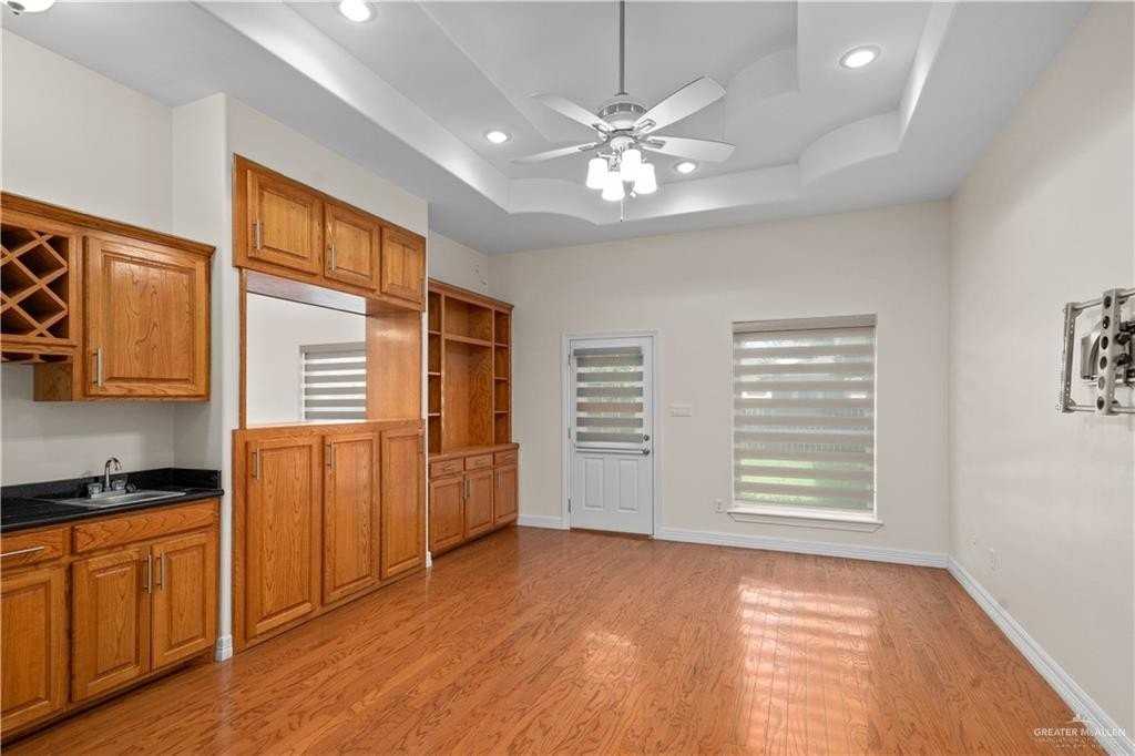 2512 Calle Madrid St - Photo 4 of 16