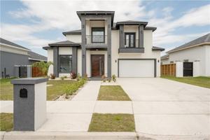 featured image of 1711 Lago Delton