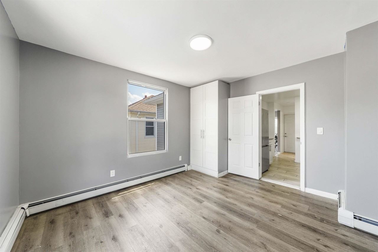 906 76th St #2 - Photo 6 of 20