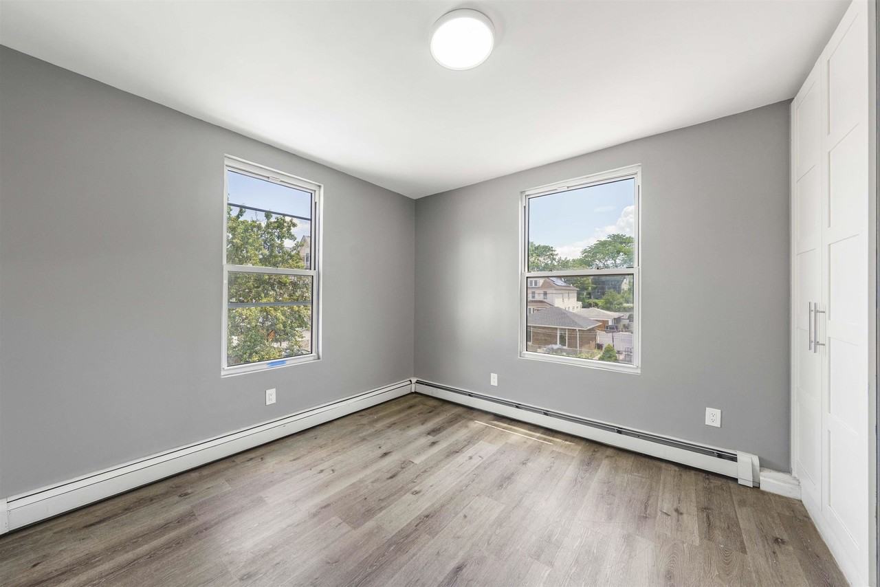 906 76th St #2 - Photo 7 of 20